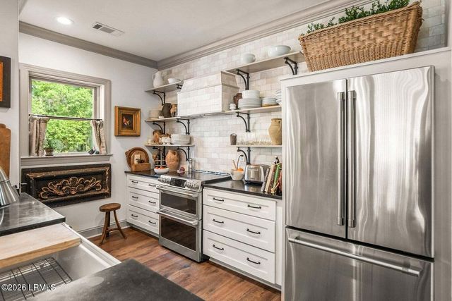 15 Sunset Blvd Apt 1201, Beaufort, SC 29907