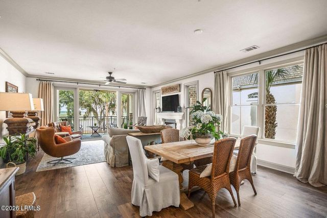 15 Sunset Blvd Apt 1201, Beaufort, SC 29907