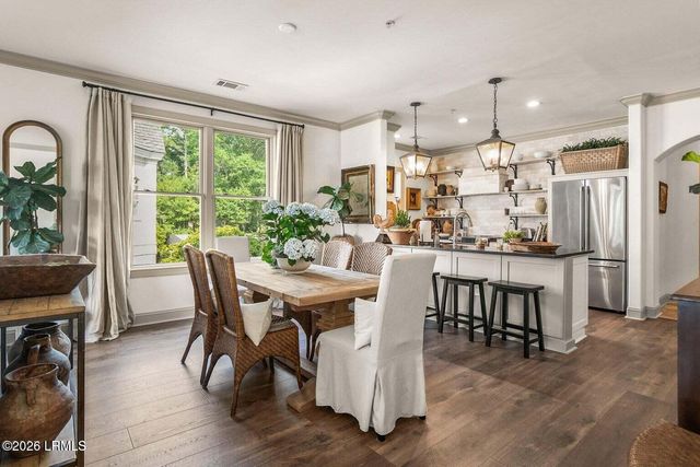 15 Sunset Blvd Apt 1201, Beaufort, SC 29907