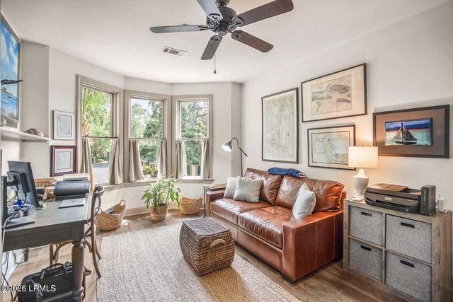 15 Sunset Blvd Apt 1201, Beaufort, SC 29907