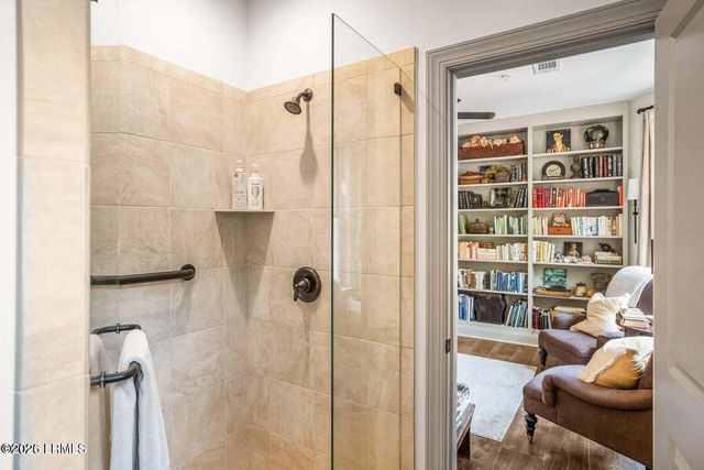 15 Sunset Blvd Apt 1201, Beaufort, SC 29907