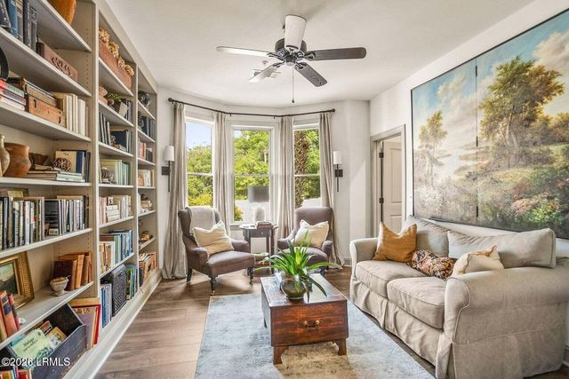 15 Sunset Blvd Apt 1201, Beaufort, SC 29907