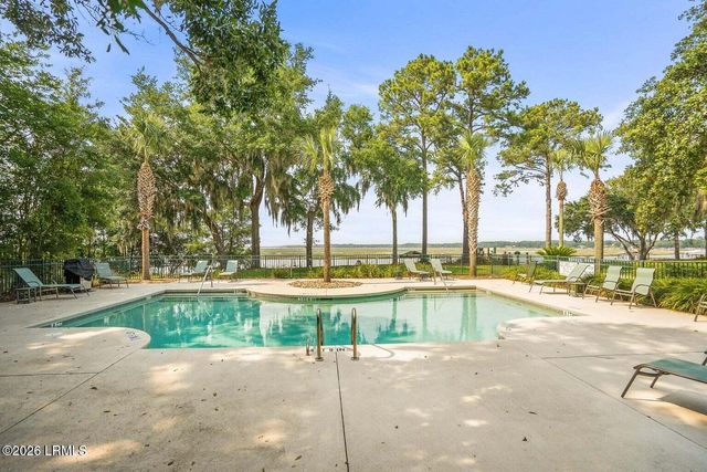 15 Sunset Blvd Apt 1201, Beaufort, SC 29907