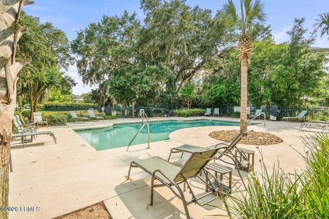 15 Sunset Blvd Apt 1201, Beaufort, SC 29907