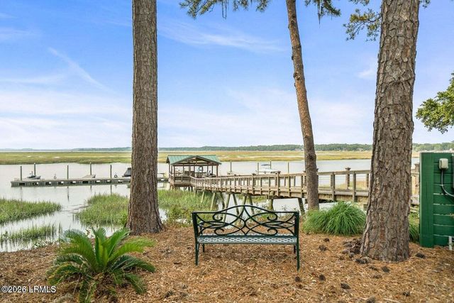 15 Sunset Blvd Apt 1201, Beaufort, SC 29907