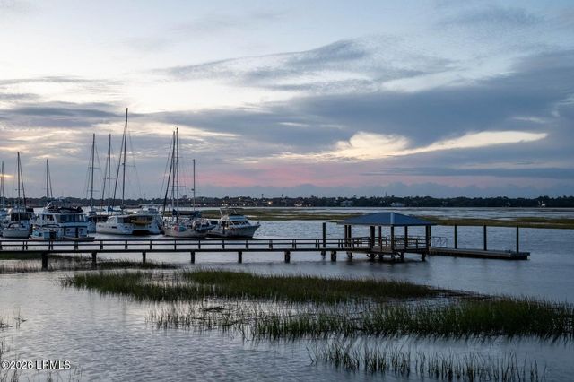 15 Sunset Blvd Apt 1201, Beaufort, SC 29907