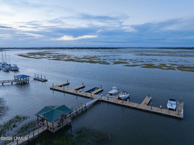 15 Sunset Blvd Apt 1201, Beaufort, SC 29907