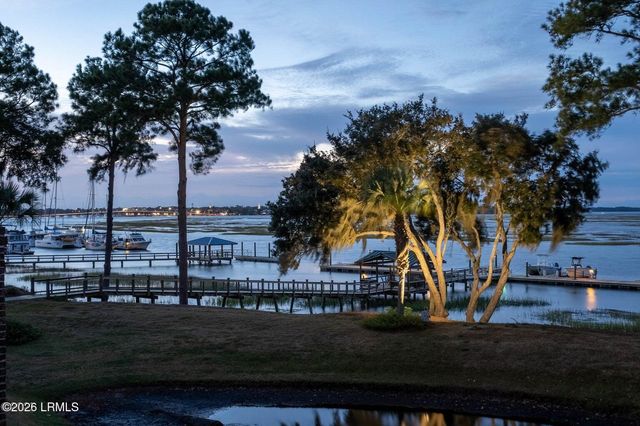 15 Sunset Blvd Apt 1201, Beaufort, SC 29907