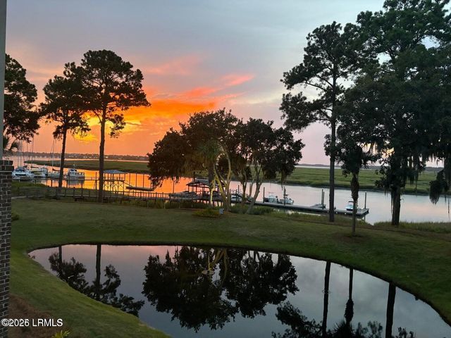 15 Sunset Blvd Apt 1201, Beaufort, SC 29907