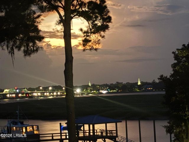 15 Sunset Blvd Apt 1201, Beaufort, SC 29907