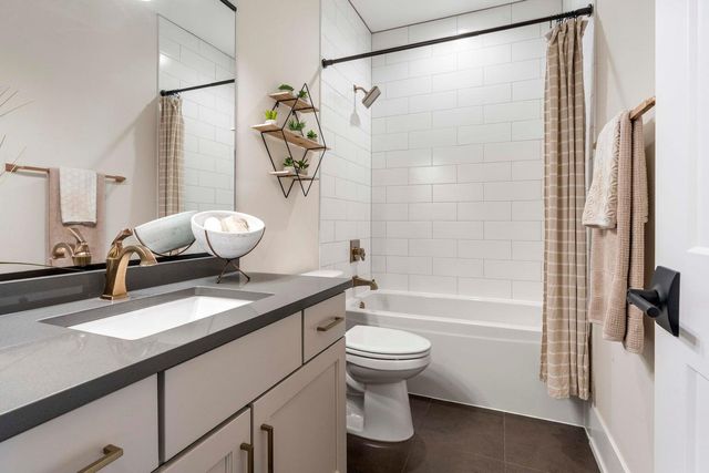 10873 Walnut Drive, St. John, IN 46373