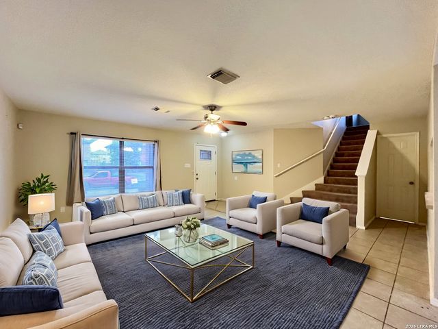 8210 Donley Pond, San Antonio, TX 78254