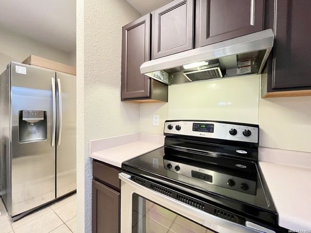 8210 Donley Pond, San Antonio, TX 78254