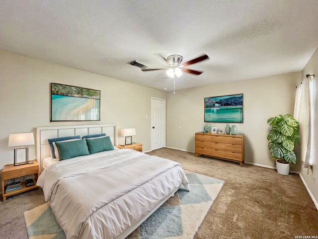 8210 Donley Pond, San Antonio, TX 78254