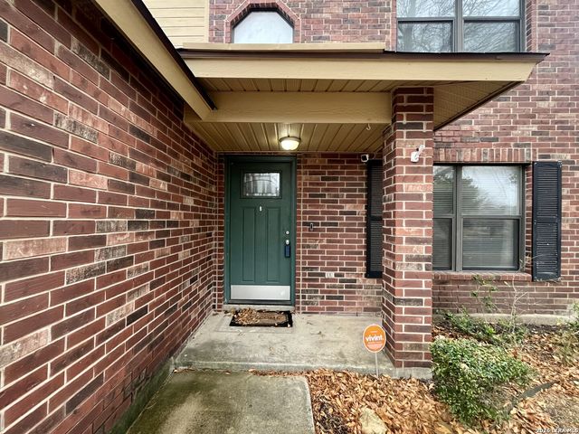 8210 Donley Pond, San Antonio, TX 78254