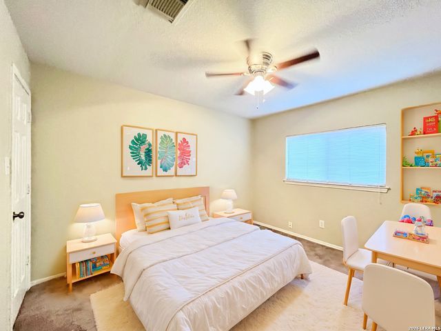 8210 Donley Pond, San Antonio, TX 78254