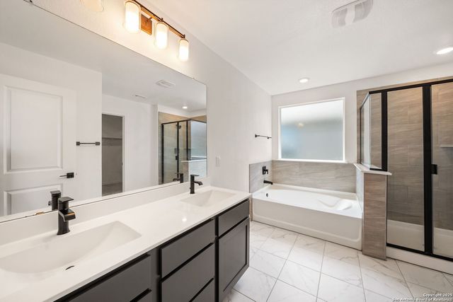 11726 Midnight Rain, San Antonio, TX 78245