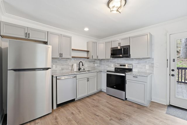 700 Runyan Drive, Chattanooga, TN 37405