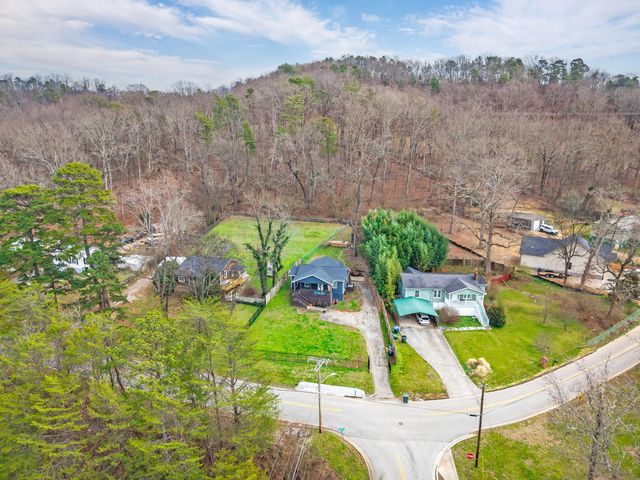 700 Runyan Drive, Chattanooga, TN 37405