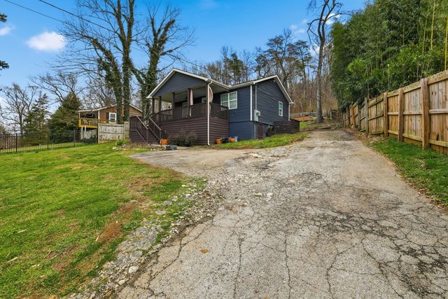 700 Runyan Drive, Chattanooga, TN 37405