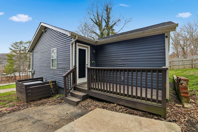 700 Runyan Drive, Chattanooga, TN 37405