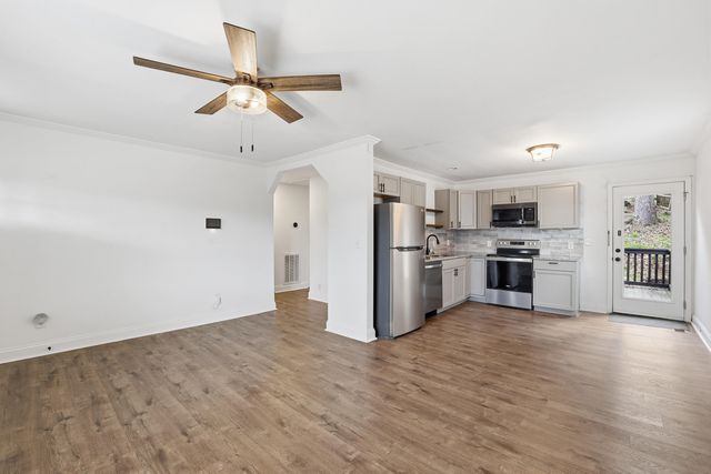 700 Runyan Drive, Chattanooga, TN 37405