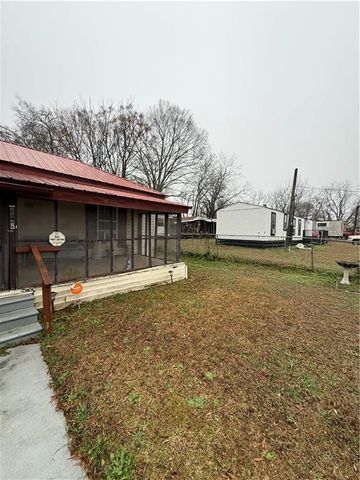 228 Rose Avenue, Woodbury, GA 30293