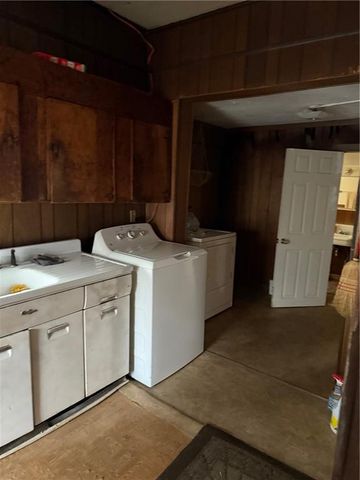 228 Rose Avenue, Woodbury, GA 30293