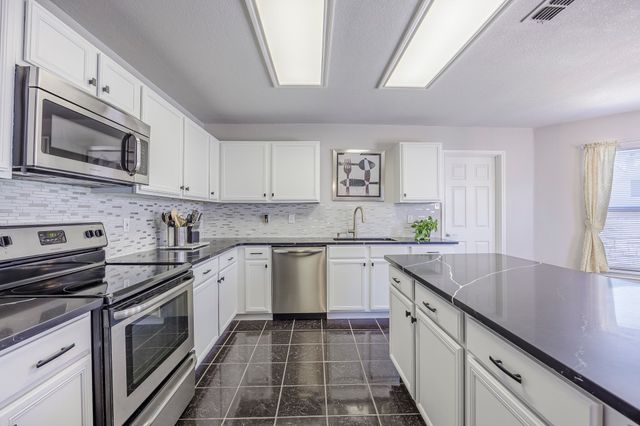 3144 Longbow Drive, Grand Prairie, TX 75052