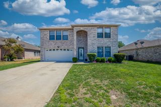 3144 Longbow Drive, Grand Prairie, TX 75052