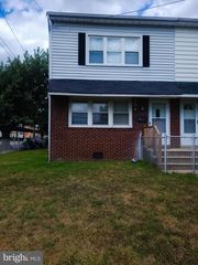 601 DIVISION ST, Gloucester City, NJ 08030
