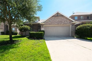 8922 Pinenut Drive, Cypress, TX 77433