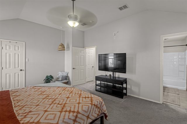 11833 Porcupine Drive, Fort Worth, TX 76244