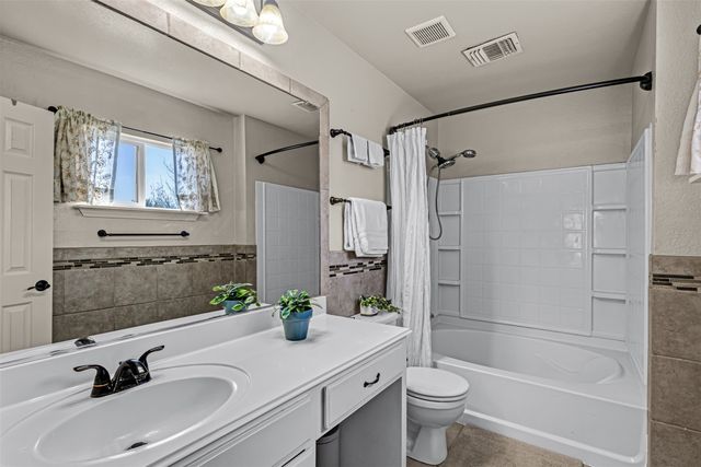 11833 Porcupine Drive, Fort Worth, TX 76244