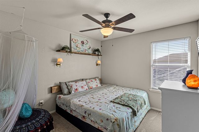 11833 Porcupine Drive, Fort Worth, TX 76244