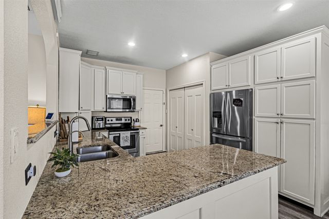 11833 Porcupine Drive, Fort Worth, TX 76244