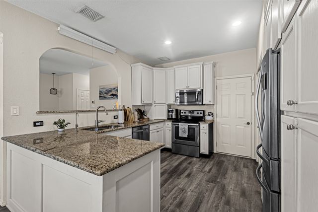 11833 Porcupine Drive, Fort Worth, TX 76244