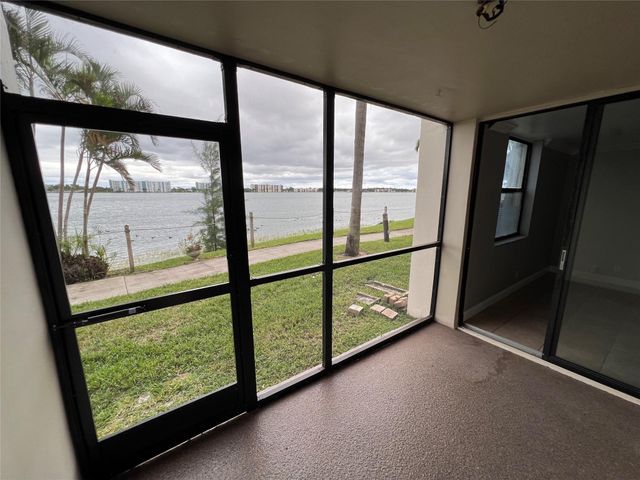 118 Lake Emerald Drive 103, Oakland Park, FL 33309