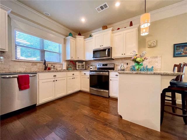 4108 N Hartford Avenue, Russellville, AR 72802