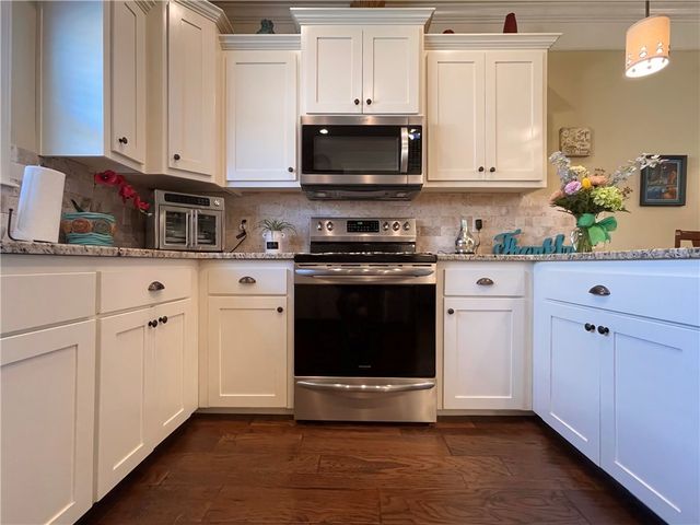 4108 N Hartford Avenue, Russellville, AR 72802