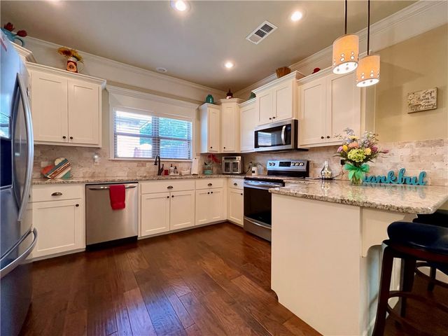 4108 N Hartford Avenue, Russellville, AR 72802