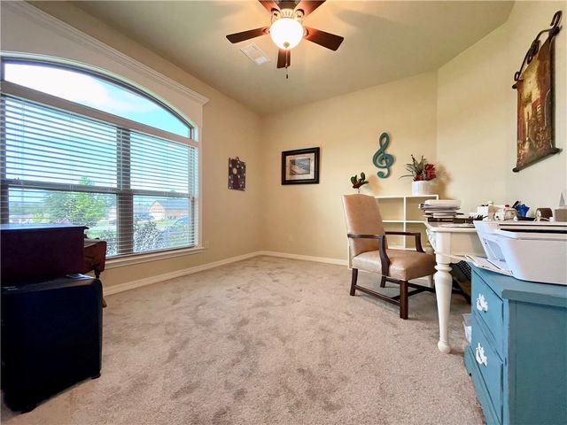 4108 N Hartford Avenue, Russellville, AR 72802