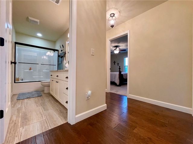 4108 N Hartford Avenue, Russellville, AR 72802