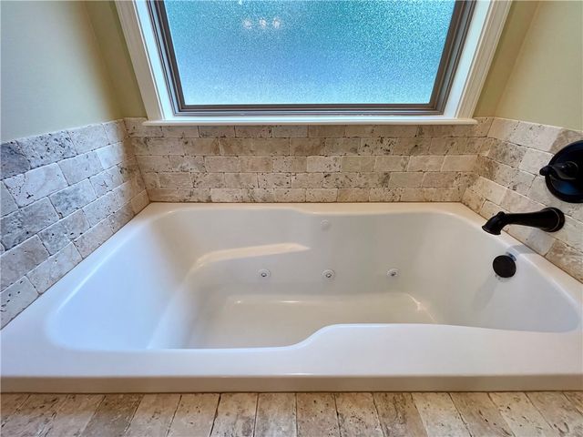 4108 N Hartford Avenue, Russellville, AR 72802