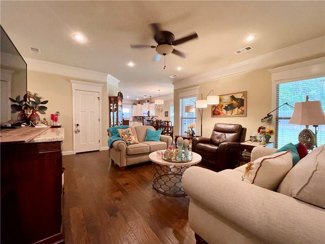 4108 N Hartford Avenue, Russellville, AR 72802