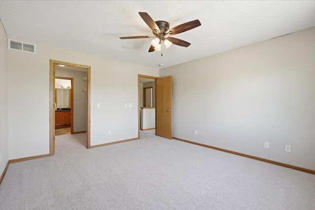17150 Eastwood Avenue, Lakeville, MN 55024