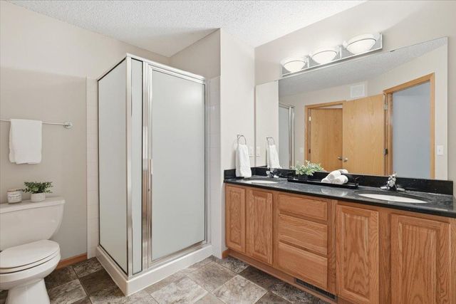 17150 Eastwood Avenue, Lakeville, MN 55024