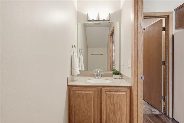 17150 Eastwood Avenue, Lakeville, MN 55024