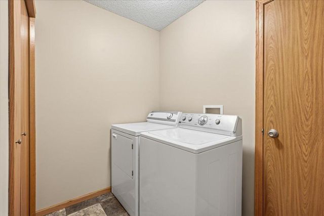 17150 Eastwood Avenue, Lakeville, MN 55024