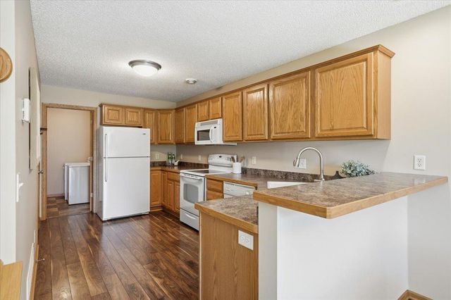 17150 Eastwood Avenue, Lakeville, MN 55024